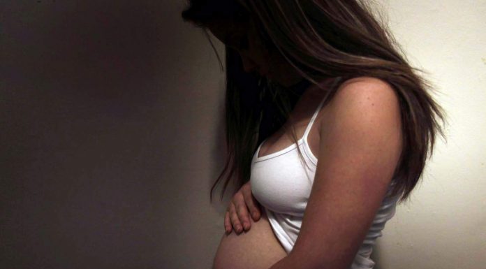 Din ce cauza apare dezlipirea de placenta?