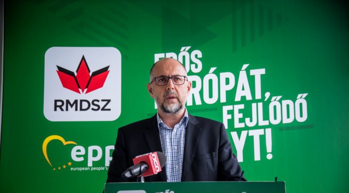 Pregatiri de prezidentiale Adunare UDMR-CNMT pentru adoptarea unei proclamatii privind autonomia Tinutului Secuiesc