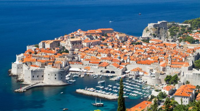 Coasta Croatiei, un sirag de perle