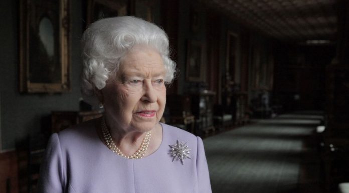 Elisabeta a II-a, de meserie regina