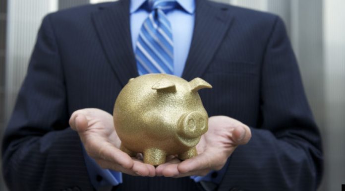 Peste 40 000 de bancheri dati afara in toata Europa