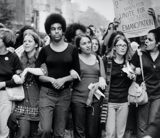 Despre Feminismul ironic