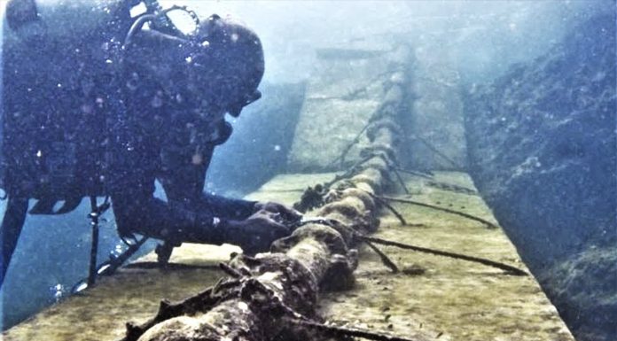 Facebook anunta cabluri submarine si mmWave Mesh pentru a aduce Internetul in locuri intunecate
