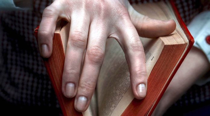 Povesti erotice pe care ar trebui sa le citesti macar o data in viata