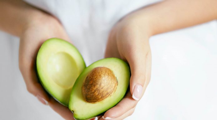 Samburele de avocado are 10 beneficii pentru sanatatea si frumusetea ta